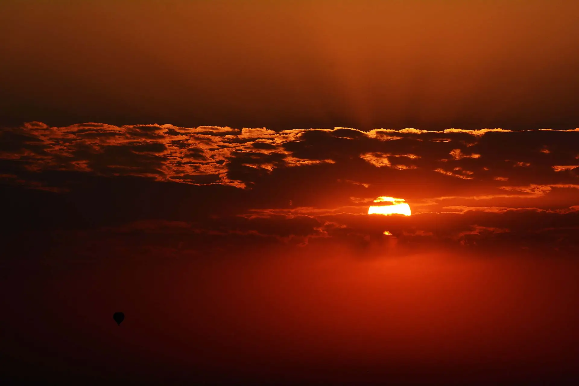 sunset-serengeti-jadore-safaris-tanzania